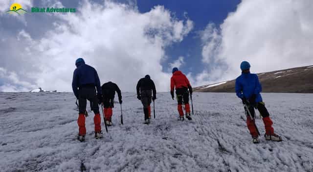 Dzo Jongo Peak Trek ( 3 Passes ) Dzo Jongo Peak Trek ( 3 Passes )
